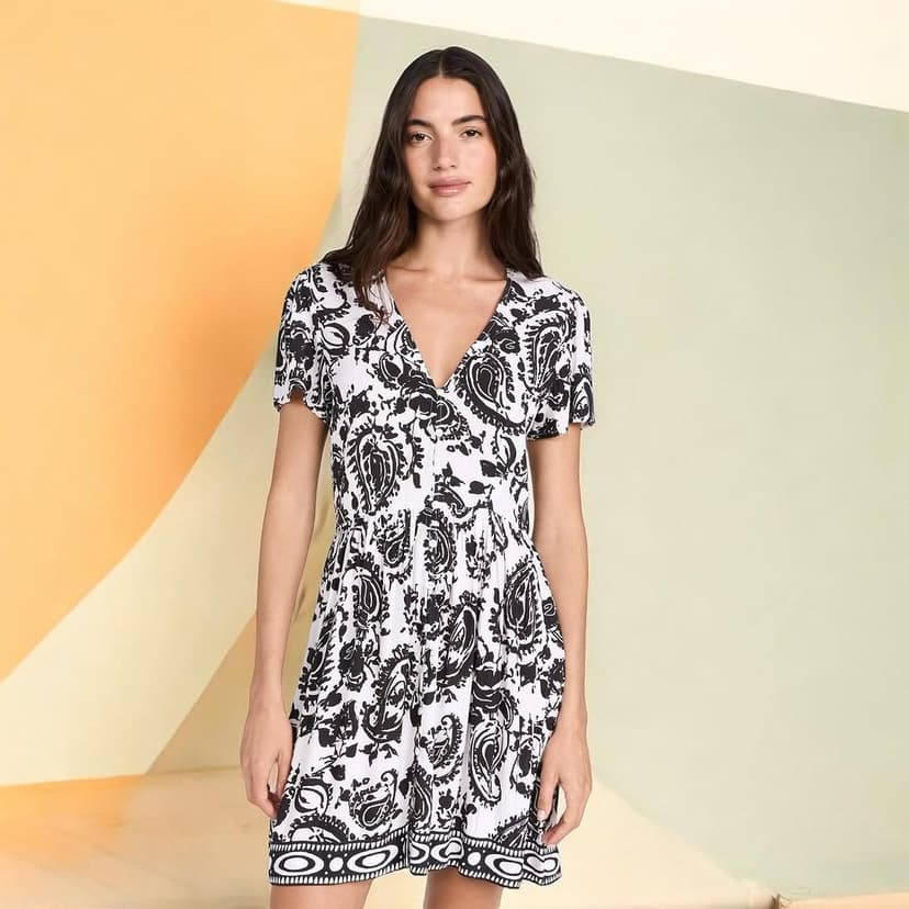 Playa Lucila brand image