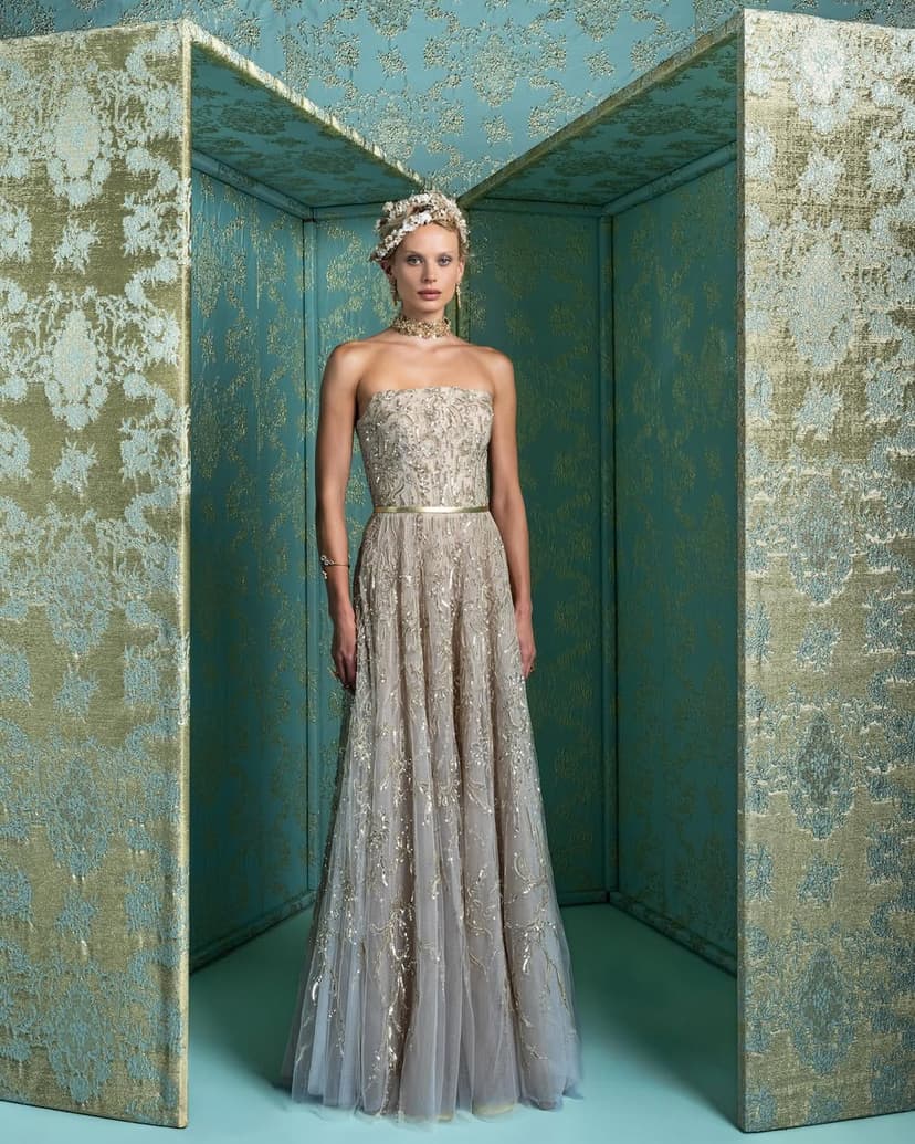 REEM ACRA brand image