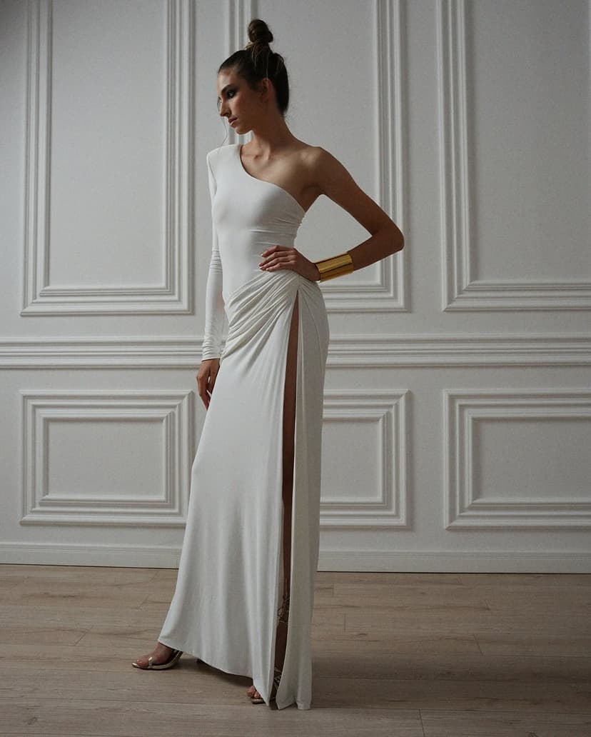 RHEA COSTA brand image