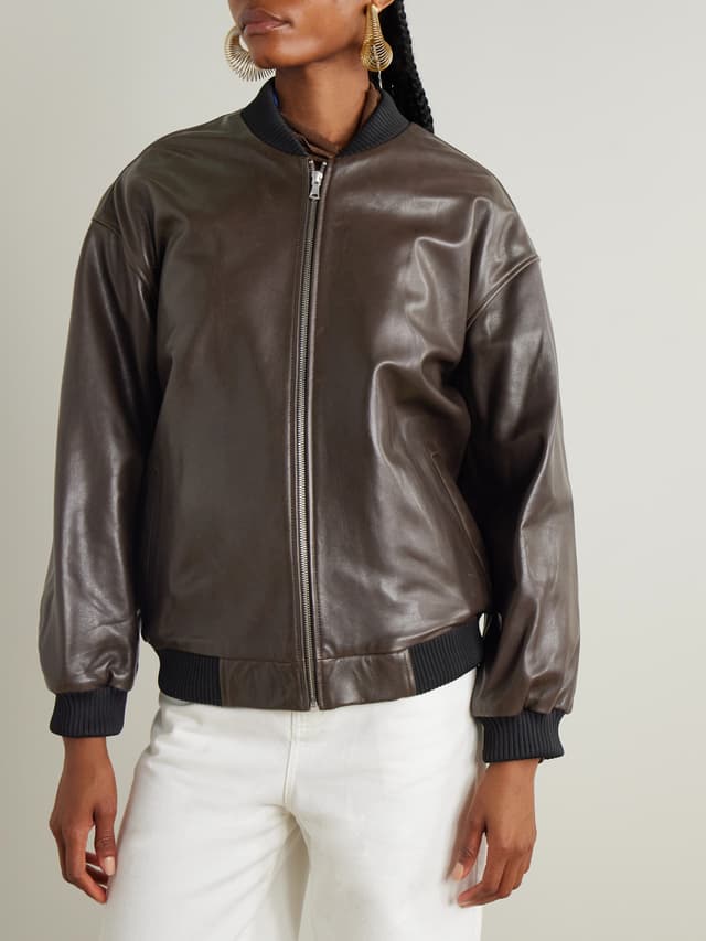 "Chic leather bomber jacket, size M, at least 30% off"